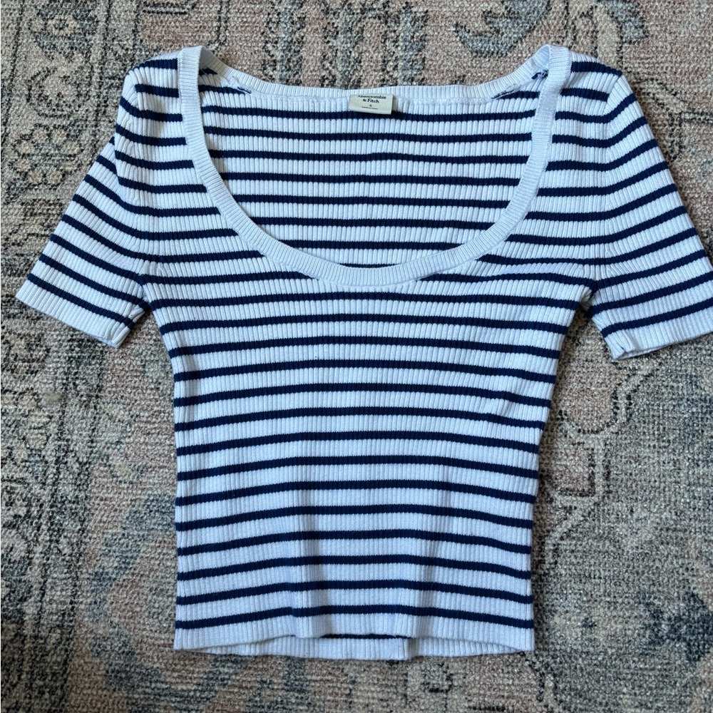 Abercrombie&Fitch Striped Ribbed Knit Top